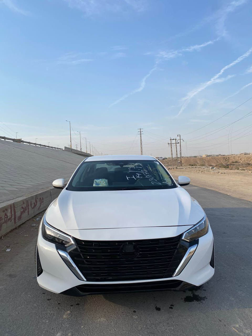 السلام عليكم لبيع نيسان سنترا 2025 حره بدون رقم منفيس بسمي السياره جديده وحلوه دخول جديد ماشيه ١١ ميل مكان السياره بصره اتصل على رقم *********** مواصفات حساس رادار امامي خلفي بصمهً تشغيل هواي بيه مواصفات القرنة, البصرة
