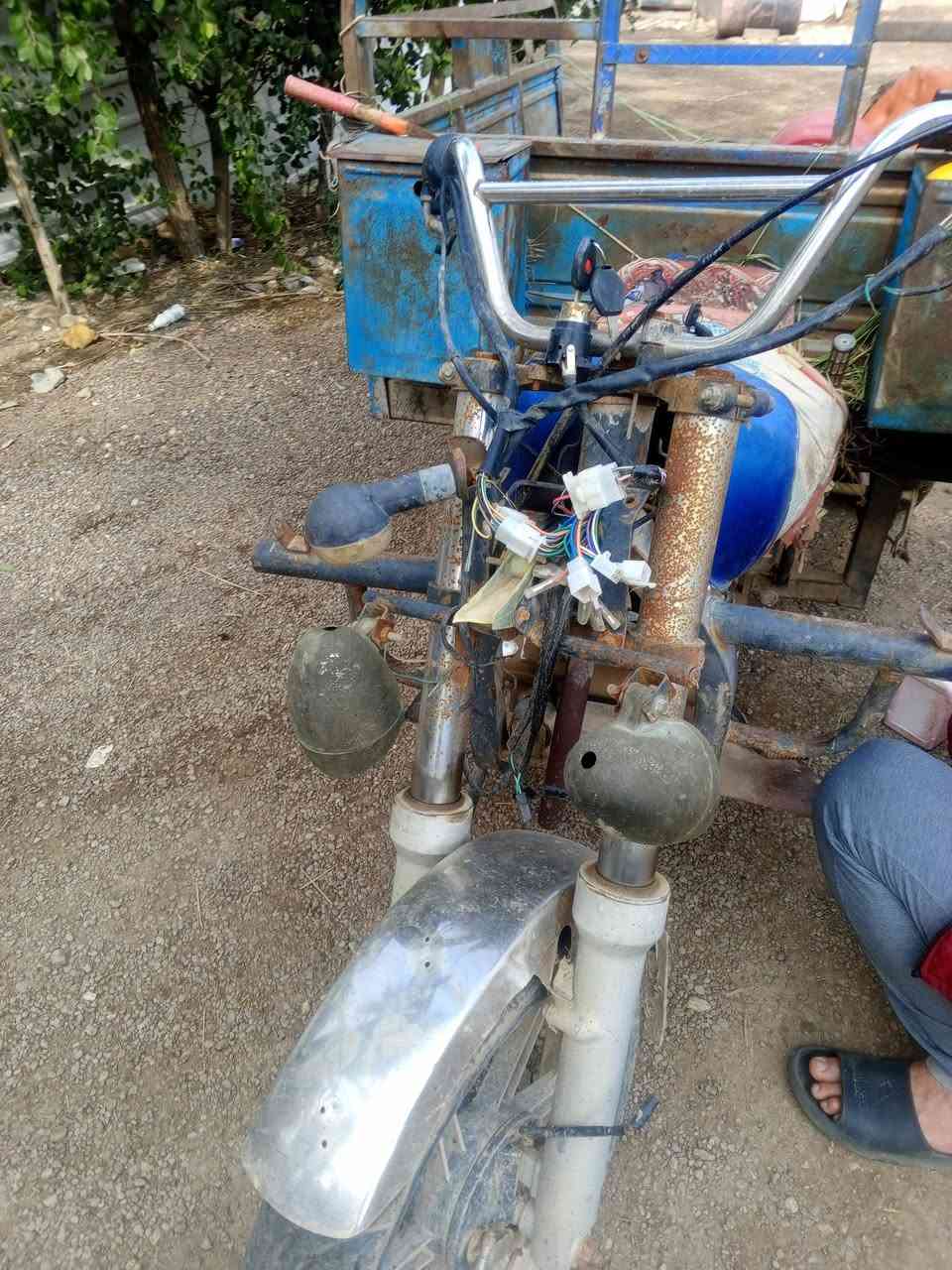 السلام عليكم ستوته للبيع اوراق
المكان كربلاء الابراهيميه السعر 450 وبيها مجال
‏‪***********‬‏
