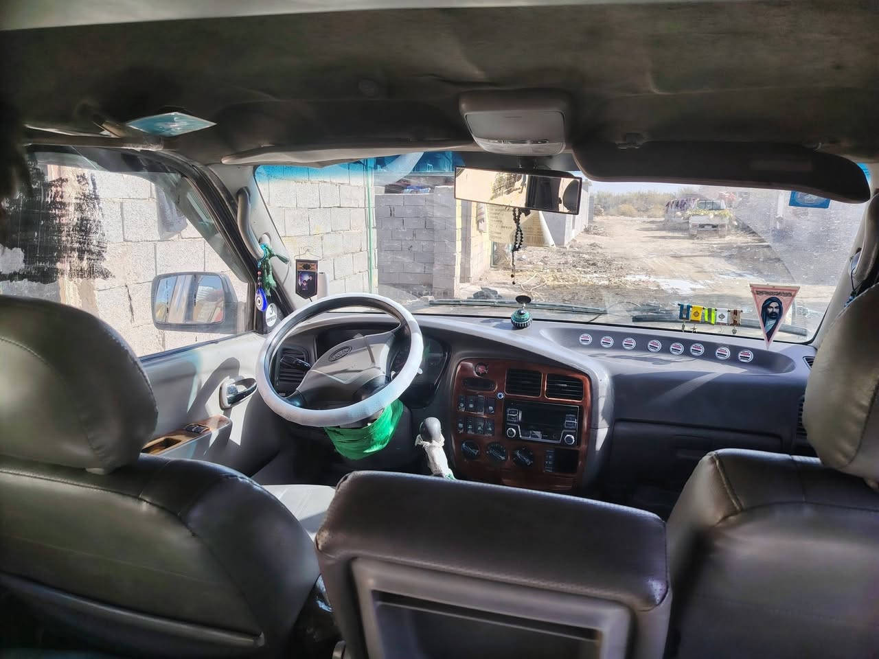 سلام عليكم منغولي 2005 للبيع مصفره السنويه لل 27 سياره محرك وكير خير منالله تخم تاير السعر 115 وبي مجال اني مكلف بلنشر هاذه رقم راعيته ***********
