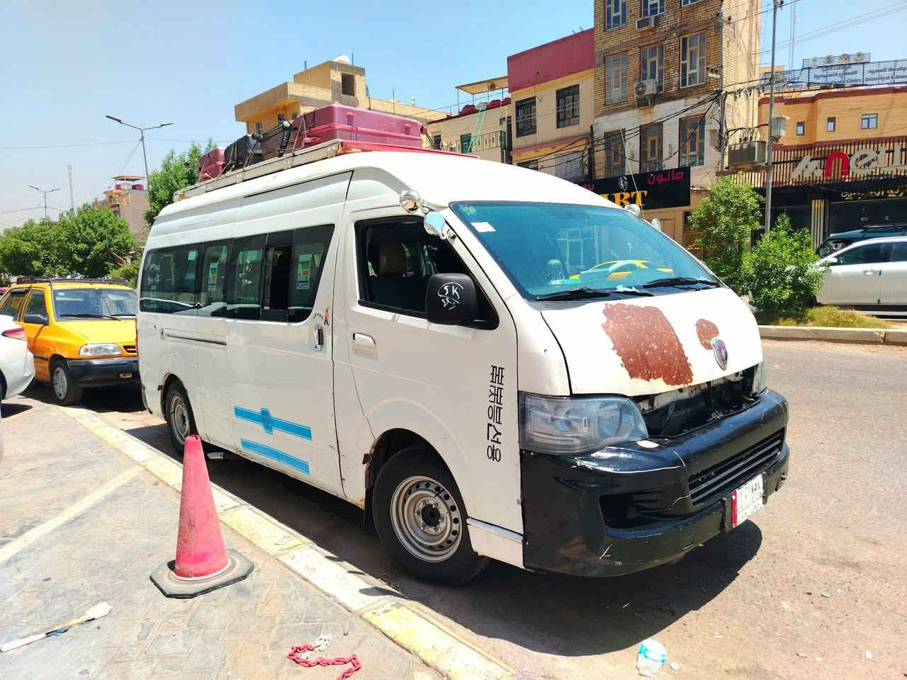 ألسلام عليكم
جنبي ٢٠١٤ حرة للبيع سيارة بيهة ضربه بلطويله ومعمرة تعمير تعبان كدامكم الصور تبريدها شغال كير مكينه اكسل جدد تخم تاير صدر حداديه جديدة سيارة مناقصهة شي ٨٨ وبيهة مجال بصيط ***********
