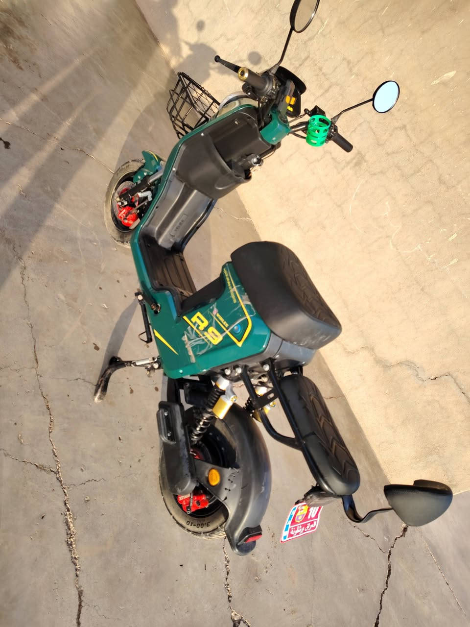 السلام عليكم  
- ماطور شحن R9 للبيع السعر (600) وبي مجال قليل 
- يرهم مراوس بموطور بانزين فقط ملاحضه حسب القناعه 

العنوان  الساحل الايسر-قرية عويجيله 
اتصل على-***********
