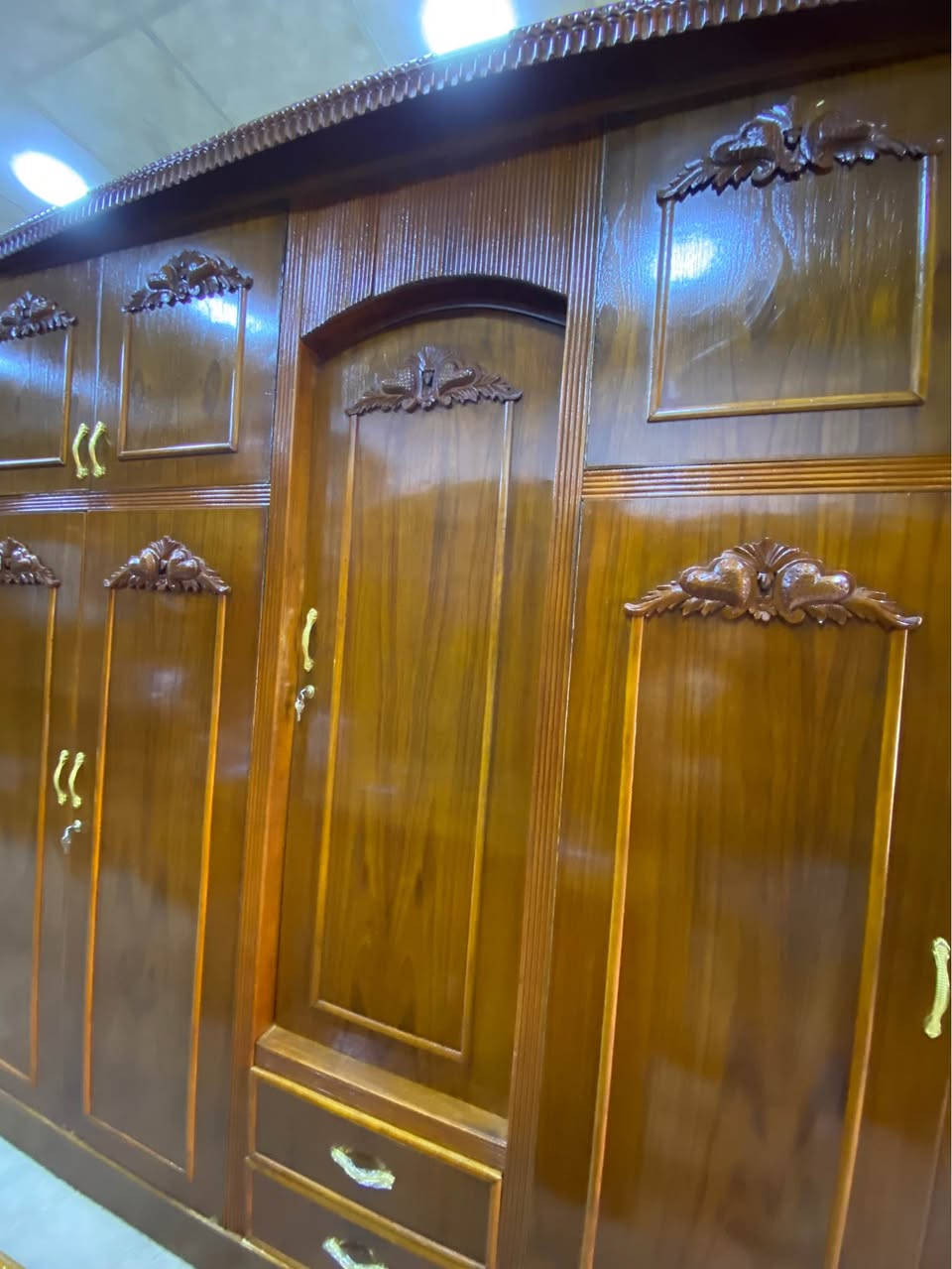 غرفة نوم ابراج خمسة ابواب ملحق زاوية ماحق بابين بارتفاع القنصور نقش زان صاج ٥ ملم صبغ حراري غرفة نظيفة وشغلها ثقيل موصل, نينوى


**إذا كنت صاحب هذا الإعلان وتريد حذفه لأي سبب، رجاءا أرسل رسالة إلى الدعم الفني**