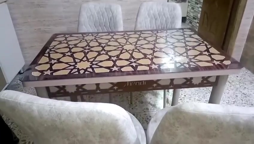 سبلت طنين توست مستعمل نضيف ب500 بي مجال للشراي
تخم 4 مقاعد ثنين صغار ثنين كبار مستعمل نضيف ب600 وبي مجال للشراي 
ميز طعام مع كراسي 4 مستعمل نضيف ب160 وبي مجال للشراي


**إذا كنت صاحب هذا الإعلان وتريد حذفه لأي سبب، رجاءا أرسل رسالة إلى الدعم الفني**