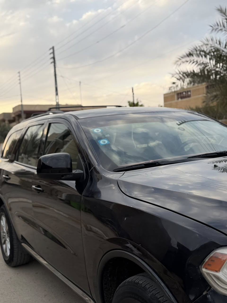 السلام عليكم
للبيع 

دوج دورنكو 
الموديل.  2018
اللون اسود بيتنجاني 
الفئه. GT
الممشى. 140km
الضرر. الجاملغات الاماميه والبنيد وصبغ بل جاملغ الخلفي ربع الجاملغ 
الايرباكات الدركه والدشبول 
رقم بغداد تحويل بأسم المشتري 

المواصفات 

كشنات مخمل vip الكشنات الاماميه تبريد +تدفئه مقعد السائق كهرباء تبريد 3قطع الانظمه ECO+SPORT+نظام التوقف أثناء الازدحامات رادار خلفي فور ويل شغال 100%
كأمره خلفيه منظومه زنون نظام المسار الذاتي فتح أبواب حساس جنطة كهرباء السياره كفاله كير محرك السياره مبدل بيها الكيس والدهن مال كير الأصلي موبار وكاله 
محلاحظة السياره نقصها فقط اللد المسطره مال الجنطه والجبنه مال دهن اماً الباقي مكفول الصدر أمامي خلفي جديد موبار الأصلي بلكات مجاول كله وكاله التايرات جدد قياس الويل 18
للاستفسار اكثر والسعر خاص لان يكسرون بسعرها والسونار هم موجود 
***********موجود وأستاب واتصال
