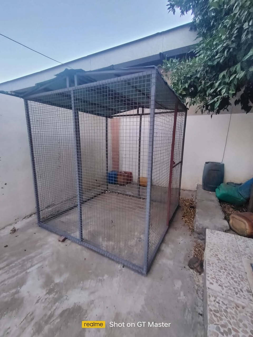 للبيع قفص الطول 180 العرض 180 مربع
شغل درجة أولى حديد ثقيل

المكان موصل الايسر


**إذا كنت صاحب هذا الإعلان وتريد حذفه لأي سبب، رجاءا أرسل رسالة إلى الدعم الفني**