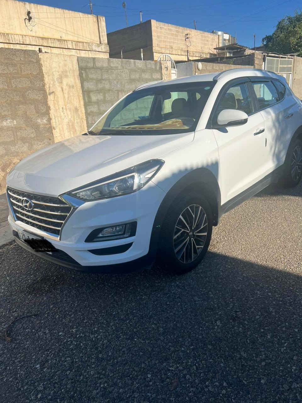 للبيع فقط
توكسان كوري موديل 2020 ابيض اللون

رقم سليمانية محرك حجم 2000

3 انظمة قيادة

سايد بريك . عداد المشي 114 كم

كلين ماعدا ضربة خفيفة في باب السايق معدل بارد بدون صبغ

وكالة بأسمي و شرط التحويل

السعر المطلوب 210 

للتواصل ***********
