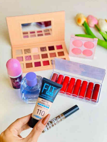 عروضنا  ماتخلص🔥 عرض خاص لطالبات الجامعة من أهم منتجات الي تحتاجينها  😍😍😍

تعالو نشوف العرض شنو مكون من :_ 

1.فونديشن فت مي ثابت ٢٤ ساعة ضد الماء 💗

2.عطر توت عطر جسم وشعر يتميز بعطر انثوي جذاب 🔥

3.مانع تعرق جورجينا مزيل رائحه للتعرق  امتصاص للعرق ترطيب البشرة    وتفتيح البشرة وحمايه من تعرق 24 ساعه 

4.سيت حمر ميني كولدن روز ٨ الوان من حمر ترابيه  بنيه ورديات يجننون سيت حمر مات🔥💋

5.قلم حاجب مع فرشة تعديل الحاجب  قلم حاجب جوزي جميل وانيق 🔥

6.باليت شدو ضلال  مكون 24 لون بين ترابيات والورديات  الوان جميله وجذابه سهله الدمج

7.بكج احمر خدود ب ٤ الوان زهرية 🌷

🚘التوصيل لجميع محافظات العراق🚘
للاستفسار*********** Colombo
