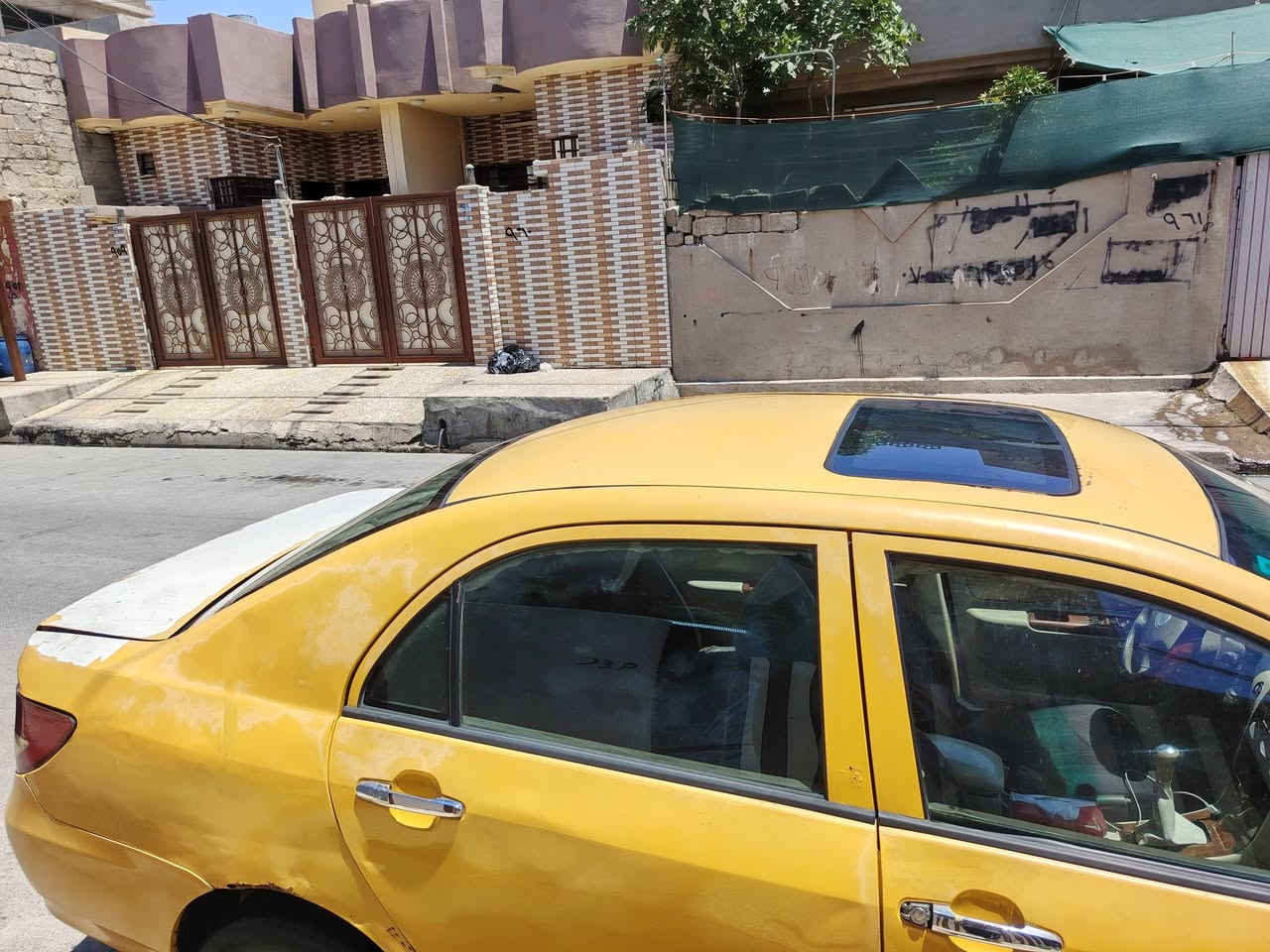 بي واي دي  f3 ٢٠١١
هيئة وغرامات صفر  بسمي   شرط تحويل 
تقحيل وكشر  كدام العين 
سعر ٤٥ 
مكاني موصل ايسر  
***********
***********
