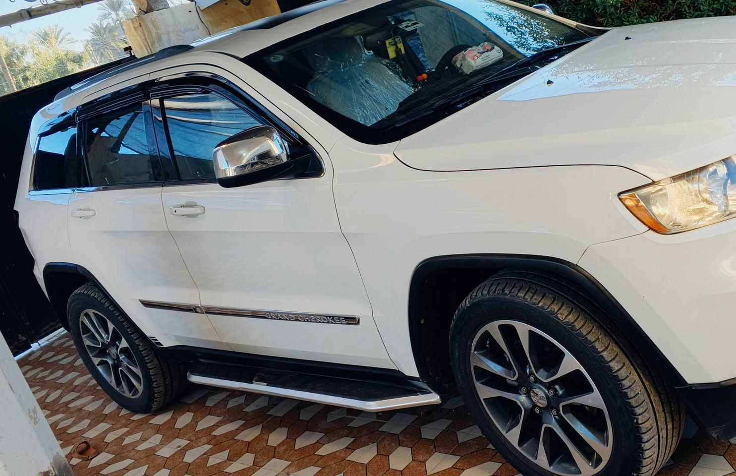 للبيع جيب لاريدو 2011 كلين
رقم بغداد بسمي مشروع وطني سنوية 2029

محرك 6 سلندر

ماشيه 119

مواصفات لاريدو معرفة 

دوس جانبية ويل 20 دبلات rt بلاجكتر عدسه حساسات خلفية هيترات  بل مري ناضم ايكو او تراكشن مثبت سرعة تحكم ستيرن 4 جهات بصمة شاشا اندرويد + كامره UHD كشن كهرباء تبريد منفصل + تبريد قطعتين تشغيل عن بعد 

جامات الجانبية تنزل عن طريق البصمة داخل اسود 

سيارة 2 ويل دفع خلفي شلعة او بطناش بدون مشاكل ال 4 ويل

سياره كلهة وضع شركة مامفتوح بيهة برغي اني المالك الثاني

سعر 180 قفل من الخير

رقم ***********

 معى تحياتي لجميع العظاء
