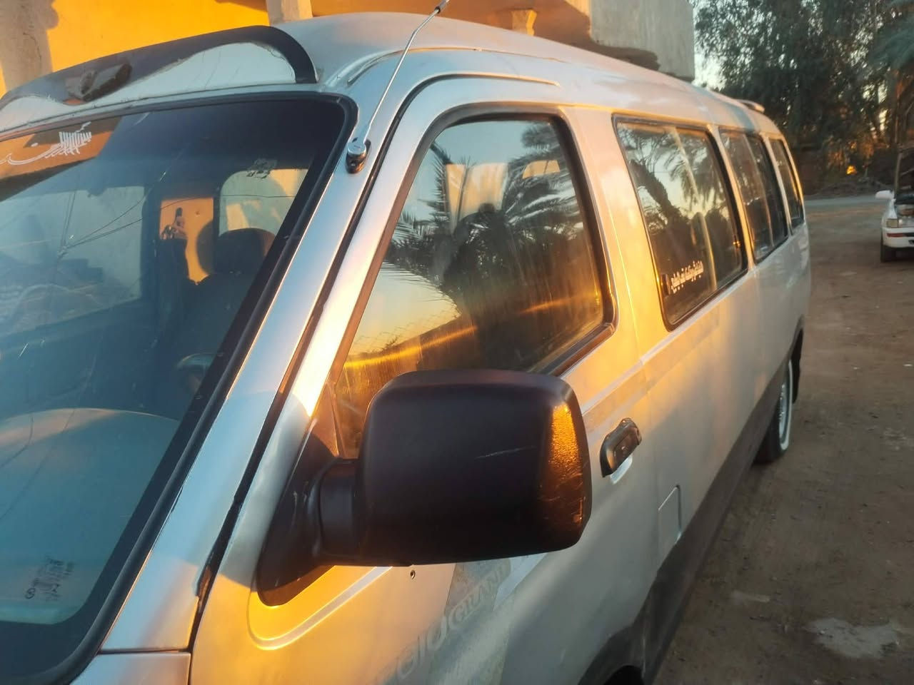 السلام عليكم من رخصه الادمن للبيع كيه بريجوو شبوط 14 مديل 2002 حاكيه   مكينه 3000 سوبر مكينه وكير واكسن حداديه تخم تاير كهربائيات كله جديد للستفسار أكثر *********** المكان النجفف
مكلف للنشر
