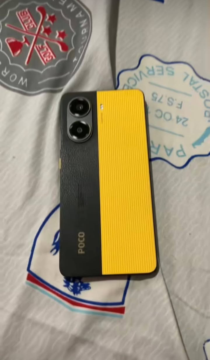 السلام عليكم بوكو X7 برو ذاكره 256 مستعجل عل بيعه سعر 320 وبي مجال نضيف ***********
