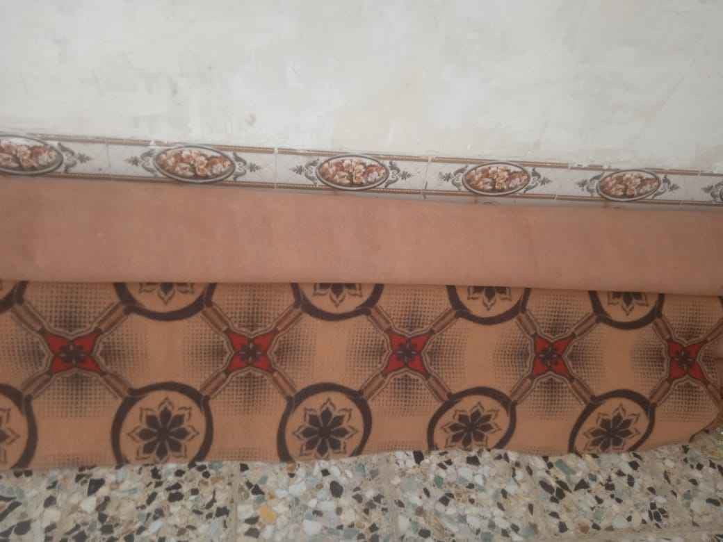 اثاث مستعمل نضيف للبيع 
كيزر وڪنبار جديد
المكان نجف شارع المطار 
للتواصل *********** النجف, العراق
