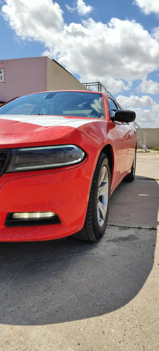 جارجر 2018 رقم بغداد بسمي وارد امريكي حادثه بنيد فقط بدون دواخل ماشيه95الف سياره جديده كير مكينه حداديه تخم تاير كله جديد مكان سياره مسيان *********** /***********/مكلف بلنشر
