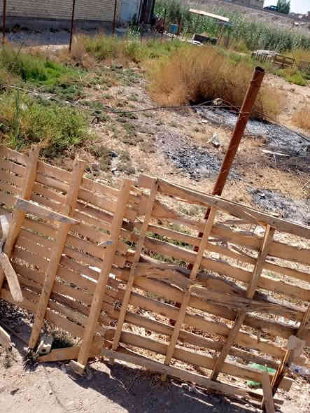 قطعه ارض زراعي سند 25 الشعب السريدات القديمه المربع الثالث شارع العام ليطلع عل الجزيرة ومنجهة لثانيه عل سيطرة الشعب المساحه 300 واجهة 14  ونزال 27 خدمات كامله  وسعر مناسب ولقطعه ركن عل شارعين ورقم ***********
