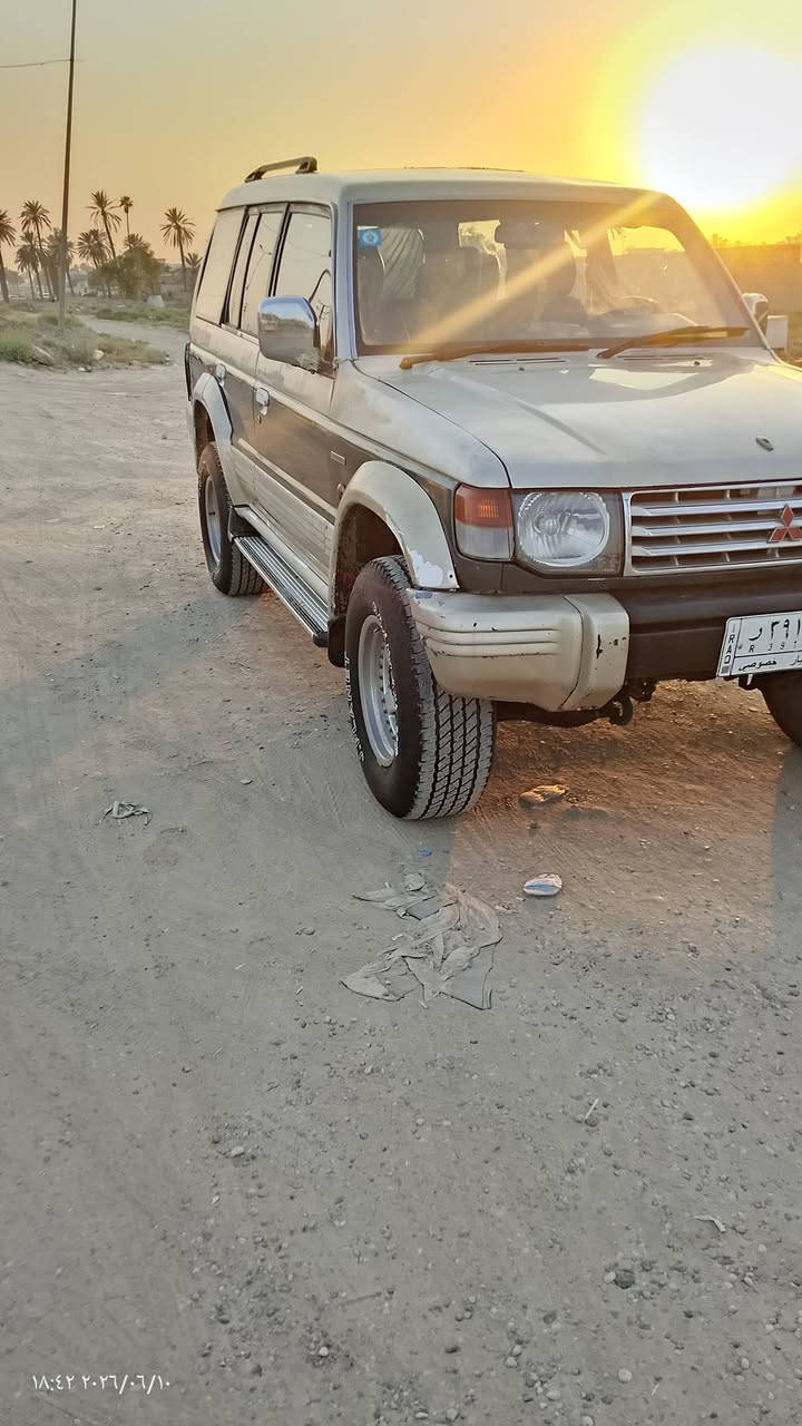 سلام عليكم باحيرو مسبوشي موديل1991 سياره جاهزه مكينه اوكير مكفولات سعر 35 رقم واتس ***********
