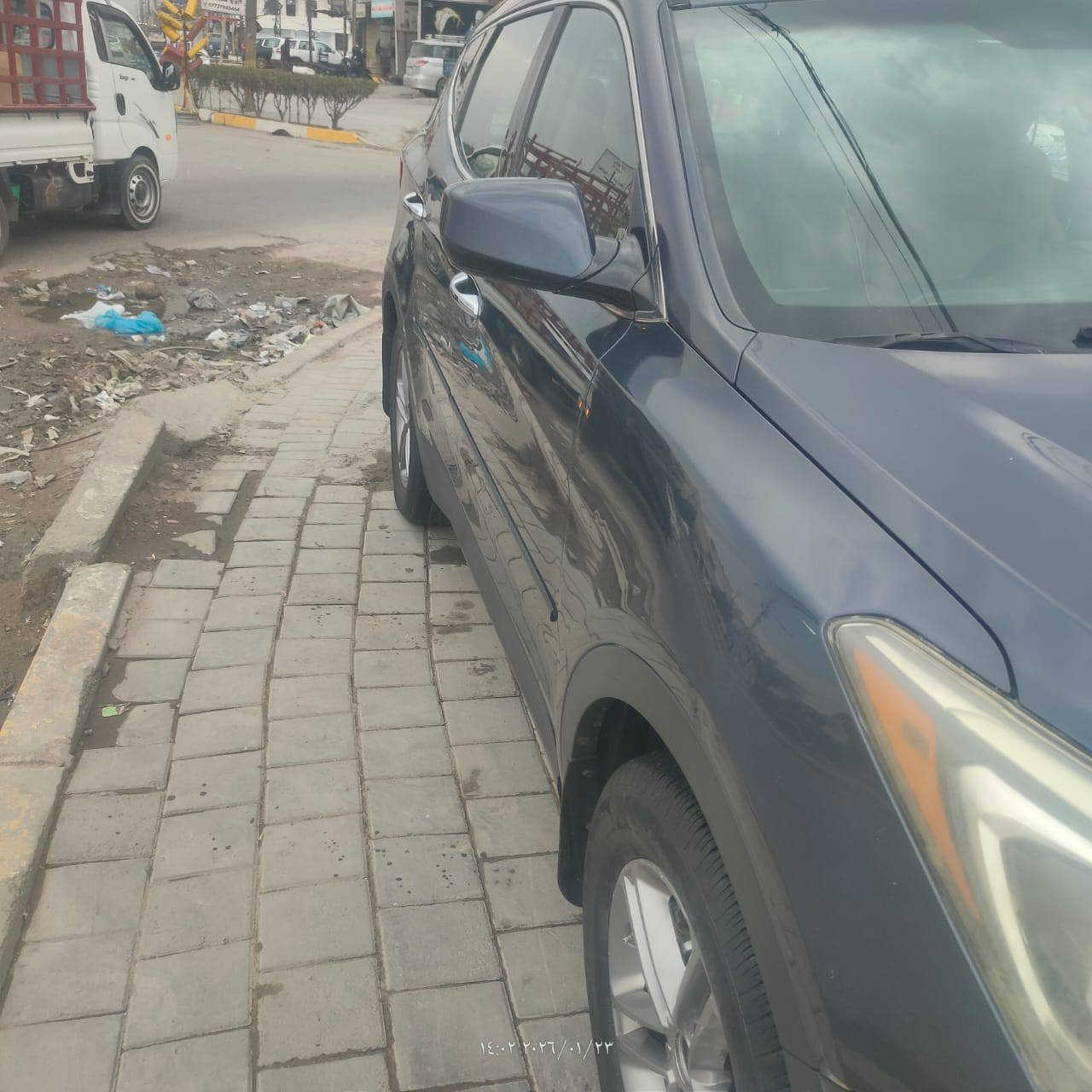 سنتافيا 2017  4 سلندر رقم بغداد  أمريكي بدون حادث كلين 5 راكب تحويل ثاني يوم ماشيه 68 الف  فقط محرك بدايه تبخير 
السعر 138 للاتصال ***********
