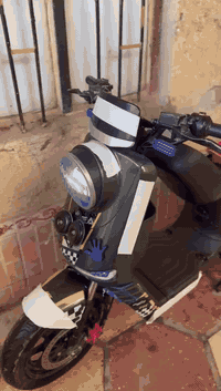 السلام و عليكم R11 فول موصفات بطاريات 32 السعر 500 مستعجل ع بيعته العنوان أبو الخصيب  البهادريه التواصل ***********
