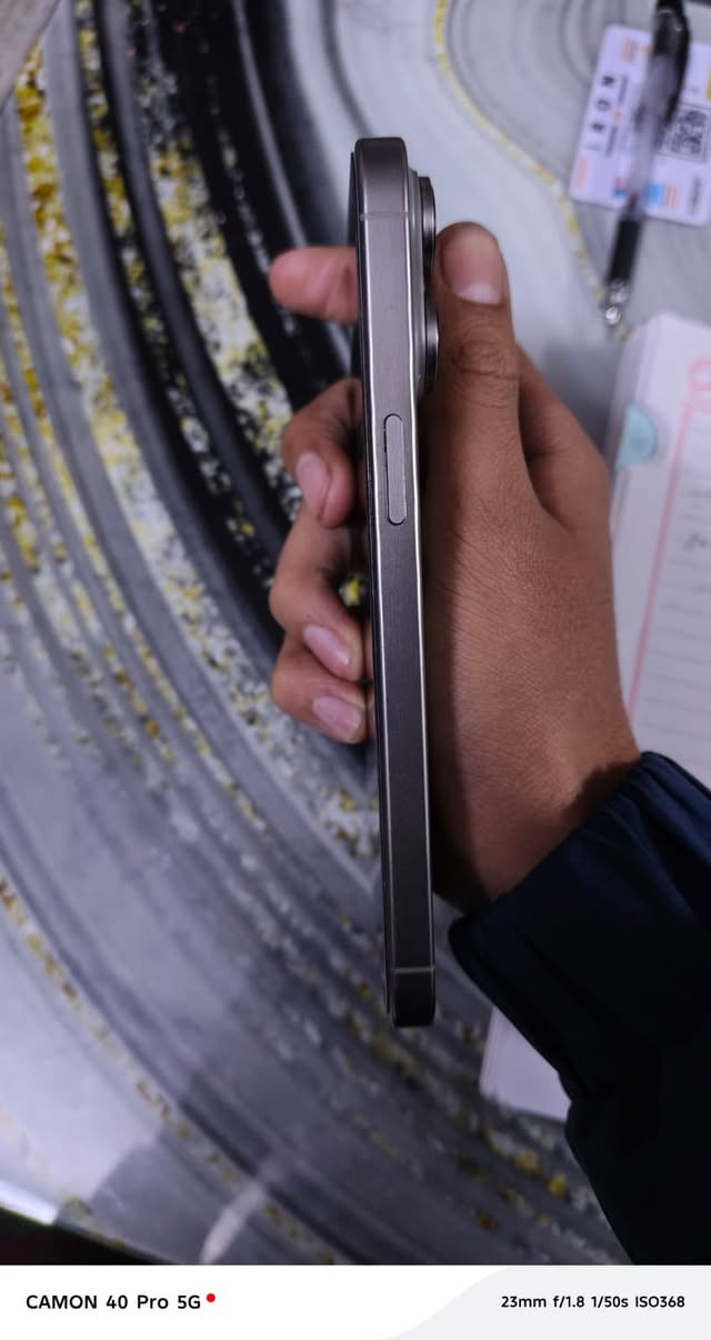 السلام عليكم ايفون 15 برو ماكس ذاكره 256 بطاريه 91 عربي شرق اوسط موجود بس الكارتونه مالته نظيف بمعنى الكلمة ما بي اي مشاكل فقط مبدل شورت الشحن السعر 975الف وبي مجال للطيبين ***********
