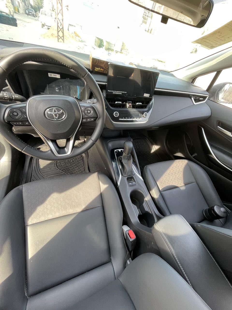 السلام عليكم كورلا هايبرد خليجي  2025
سياره مكفوله كفاله عامه 
ماشيه 5000 
السعر 157؟ بيها مجال 
مكاني بغداد 
غير متواجد ع الفيس 
***********
