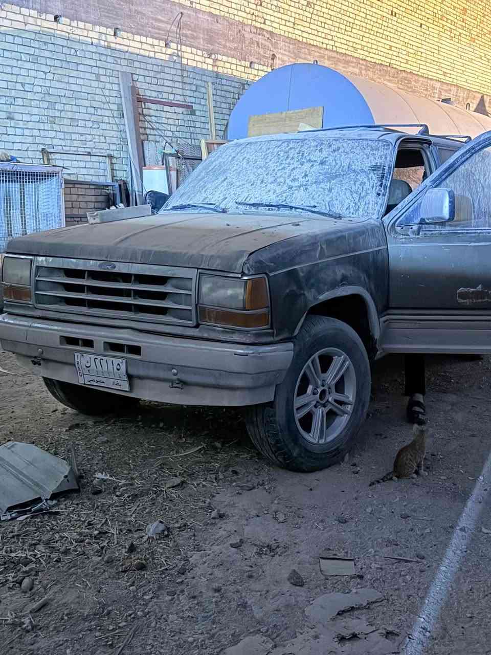 السلام عليكم
سياره فورد اكسبلور 
موديل1991 
محرك 6 سلندر البلادي
عطلها الكير كايم
سياره باسمي 
رقم بغداد خصوصي 
مكاني السياره كربلاء 
السعر 20 ورقة
رقم الهاتف ***********
