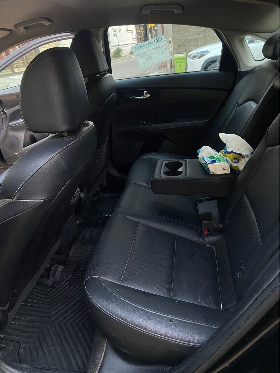 السلام عليكم للبيع فقط
فورتي 2019 مكينه 2000 دوش كير AT
رقم بغداد باسمي
مواصفات EX
فول 
كشنات جلد تدفه تبريد
رادارات اماميه خلفيه جانبيه
سياقه ذاتيه
بك لايد لد 
ماصده لد
تبريد ثلج 
سياره بدون نقص جاهزه 
السعر 112 وبيه مجال بسيط 
سياره بيه قطع صبغ بدون دواخل 
مكان السياره بغداد
*********** بغداد, العراق
