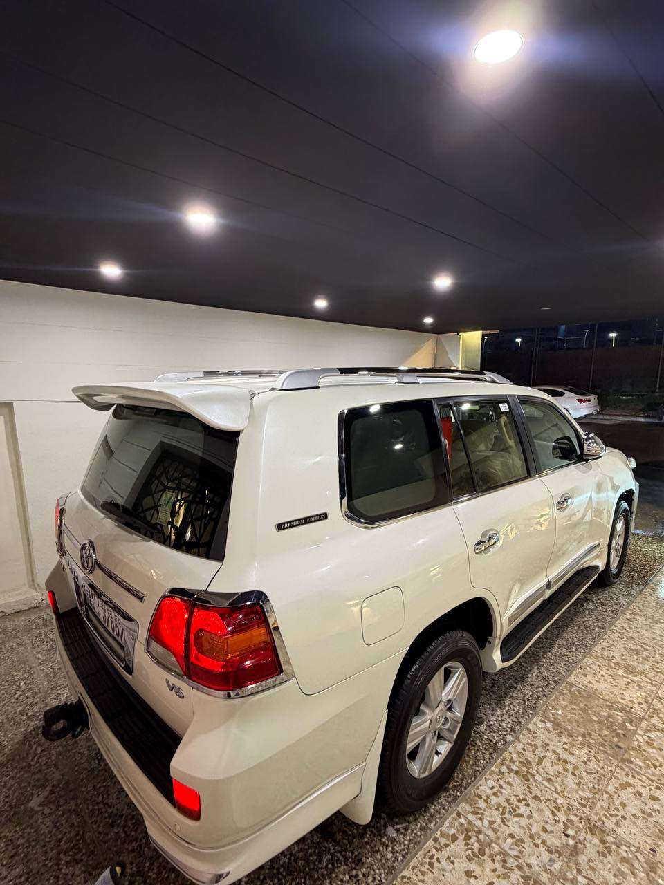 للبيع جوه السوك ...

السلام عليكم تيوتا لاندكروز 2013   GXR السياره

6سلندر رقم اربيل بأسمي تحويل مباشر 
بيه كم قطعه صبغ
ماشيه 159 الف كيلو حقيقي
اللون ابيض صدفي
موصفات 
سلايت روف 
فور ويل 
مري قلاب 
لايت زنون 
حساس امامي خلفي 
بصمات ابواب 
اشاير مري
جام اوتو
لايت زنون  
تبريد ثلاث قطع 
ثلاجه
7 راكب 
‏‎تحكم استيرن
السيارة حيل جديده 
كير محرك صدر تخم تاير كله بشرط 
السياره جاهزه من كلشي عليهه ادامه كامله
مكاني بغداد 
السعر 297 وبيه مجال للشراي
رقمي *********** بغداد, العراق
