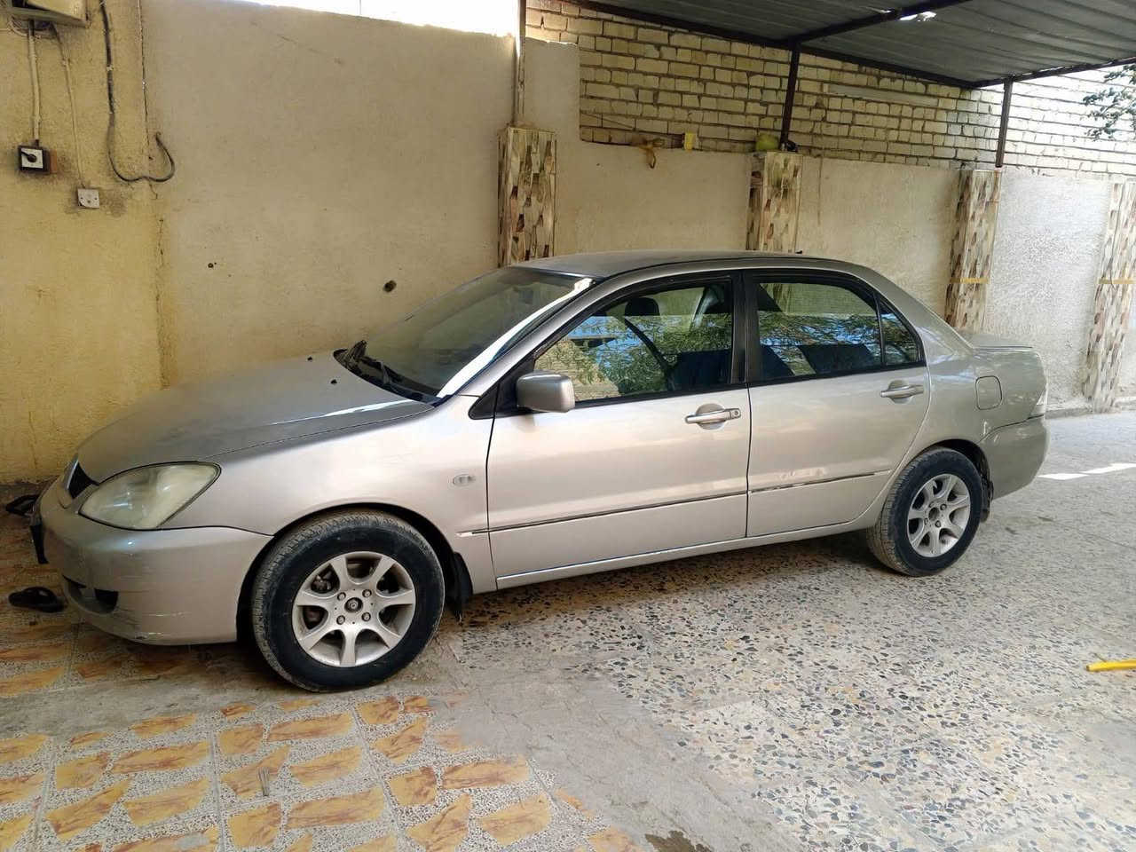 مسيبوشي لانسر كير محرك خير من لله صدر تخم تاير جيد سياره صارله ٥ سنوات عندي مال جناي والسعر نشالله مناسب للستفسار *********** بغداد, العراق
