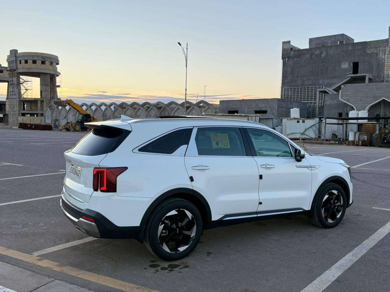 سلام عليكم 
كيا سورينتو
موديل 2024
🚘 خليجي‏‎
للبيع 

فول واحد علا واحد
بانوراما 
مكفوله كفاله عامه سونار مرفق بل منشور
اي ملاحظه مابيه 
سياره جديده 
بل عافيه على ياخذه
KIA SORENTO 2024

‼️ ضمان 5سنوات او 100الف كيلو متر ‼️--كامرات عدد-2   🔥

🚘 خليجي 

🚘 ماشية27 الف  

🚘 موديل 2024

⚙️ حجم المحرك 6سلندر 3500

⚙️ مرتبط بناقل حركة أوتوماتيك

🔑 مفتاح التشغيل بصمة عدد 2

     

🚗 فتح الصندوق كهرباء 

🚗 دفع ثنائي FWD 

‼️ اريل نفكيتر 

📍حساسات أمامية 

📍حساسات خلفية 

💡لايت زينون + LED 

🔦 كشافات 

🔦️ بك لايت LED 

🚘 قبضات أبواب من الألمنيوم

🚘 دخول بصمة ذكي 

🛞 ويل كب 19

🛞 4 دسك

✨️ اشارة في المرايا الجانبية 

✨️ المرايا قابلة للطي كهرباء

🌧 ماسحة خلفية +حساس مطر 

كشاف ضباب 

🎈عدد AIR BAG 2

🚗 ا ABS 

🖥 دشبول شاشة ديجيتال 

🖥 شاشة Apple Car play 

📷 كاميرا دوارة 360

💡الانارة الداخلية LED 

⭕️ مقود جلد حياكة 

🛣 مثبت السرعة Cruise 

🎶 المودات والاوامر الصوتية

🎶 ا Bluetooth / T YPCE  

🔋شاحن هاتف Wireless 

⚡️مخرج منفذ الطاقة 

🔍فحص نظام السيارة 

💺تتسع المقصورة ل 7 ركاب

💺المقاعد مخمل لون أبيض  فول كهرباء

💺حركة المقاعد الامامية كهرباء

👶 مثبت مقعد الطفل ISOFIX

❄️ تبريد شاشة لمس مناخين منفصلين 

❄️ 3 قطع تبريد 

🚘 أوضاع القيادة Drive Mode 

⛷️ نظام مانع الانزلاق 

⛰️ نظام نزول المنحدرات 

🟩 السعر المطلوب  _ ( 330$ )💸

لاستفسار الاتصال ع الارقام التالية 📲📲
***********
***********
