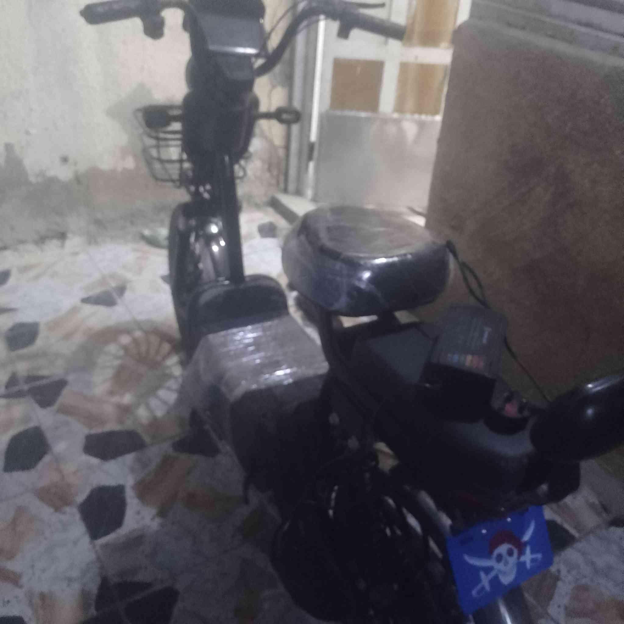 دراجة شحن حجم 20 مستخدمة 5اشهر سعر 250بيهة مجال الطيبين امين الثانية ***********
