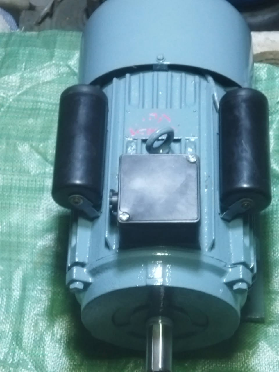 موتور 4 حصان احمد داوود 1400 لفه 220 للتواصل فون 01023817066


**إذا كنت صاحب هذا الإعلان وتريد حذفه لأي سبب، رجاءا أرسل رسالة إلى الدعم الفني**