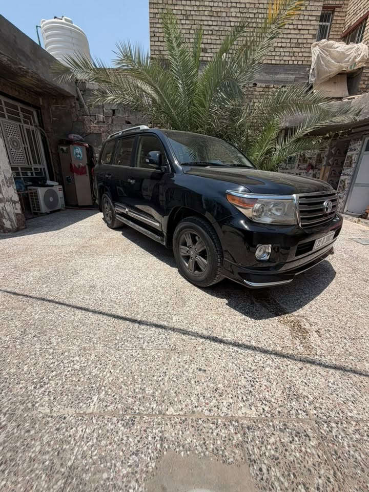 للبيع لاندكروزر بريم اصل فول موديل 12 بسمي 

كفاله عامه ع وضع شركه واحله من صور 

سعره 315 سياره بسمي شخصيا 

داخل لكزز جديد بمعنه الكلمه علامه مايحتاج اكتب موصفاته 

معروفه وبلعافيه ع ياخذه 

مكاني بغداد ***********
