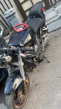 دراجه بطح للبيع بيه هاذه صوت ابيع كوم حديد وراق بيه بس منكعه سعر خاص ر...