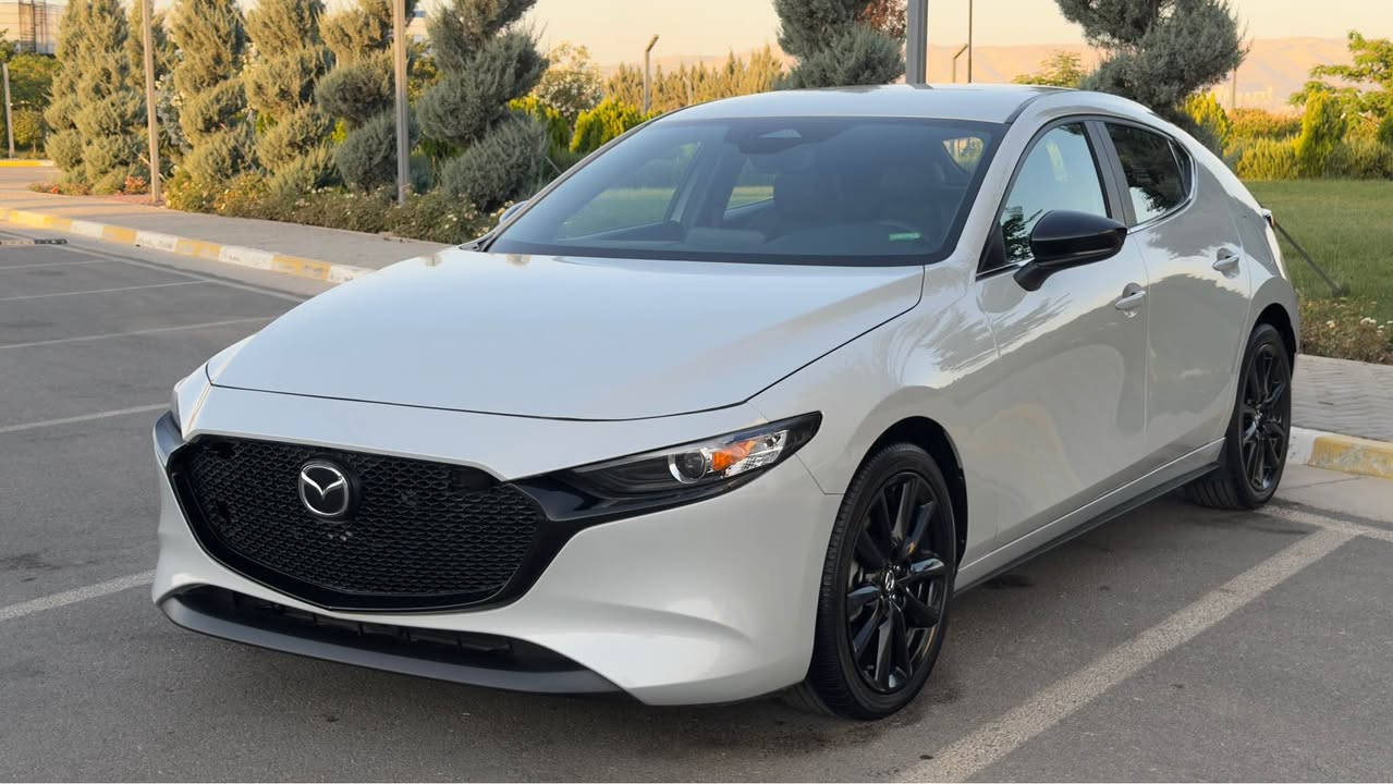 Mazda 3 Hatchback  select sport 2025

پشت و پێش کەپس 

سمۆل 

تەنها 4000 هەزار میل ڕۆشتووە 

بێ تۆربۆ مەکینە مەرغوب

بێ دەبڵ ئەکسل 

مواسەفات
بەسمە
رادار پێش دوا
خەتی جادە
تحدیت سرعە
فلچە ئۆتۆ‎
ئۆتۆ لایت زینۆن
کامێرا
هەر ٤ جام Auto
برێک کارە
ئۆتۆ هۆڵد
ناو جلد

بۆیاخ تەنها بۆنیت بێ ناوگرت بە شەرت
ئێرباگ  شانو سوکان  تەقیوە سیستەم کراوە
‎ژمارە کاتی ٣ مانگی لەگەڵە 

JM1BPAKM5S1786031

نرخی 150 گەڵاو مەجالێکی کەم

***********☎️ السليمانية, العراق
