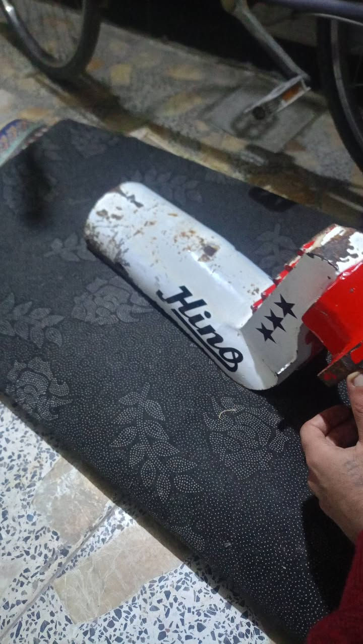 سلام عليكم شباب نزال لبيع السعر 40 بيه مجال ***********
