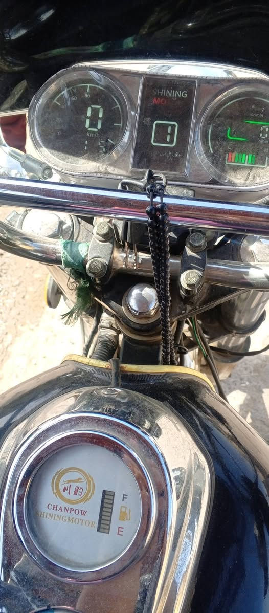 السلام عليكم ورحمه شباب ستوتة موديل 23 اوراق أصولية ترقيم السعر 2700   شركة النور  بين مجال لطبين مكاني بغداد العماري رقم الهاتف ***********
