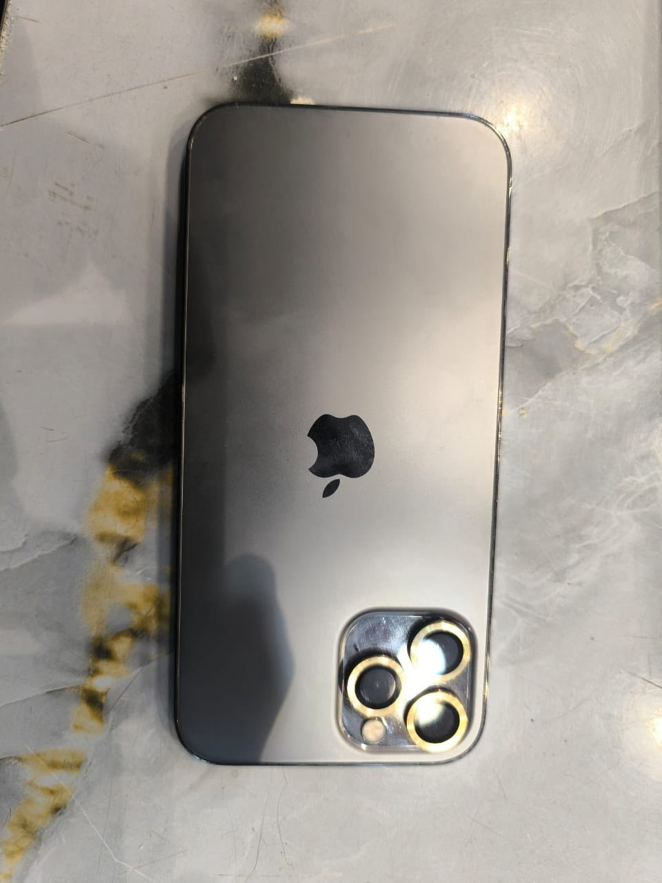 آيفون ١٢ برو ماكس مبدل بس بطاريه  مكاني مدينة الصدر السعر ٣٨٠ وبي مجال بصيط  ***********
