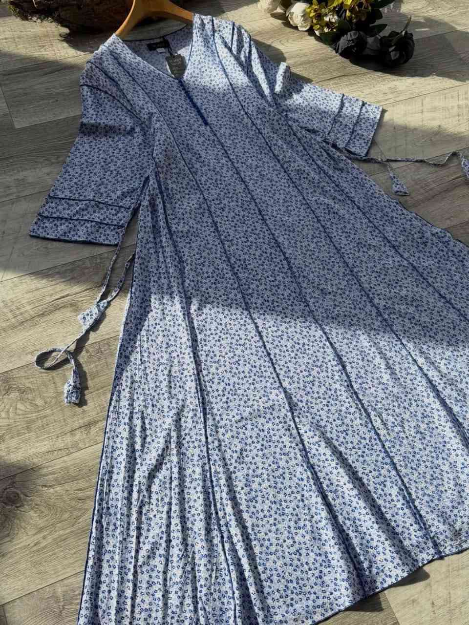 #تكــــــــــرااارر_جمااااال_العيـــــــــد_____وووووصـــــــــــل
#دشداشة كشمير بنعومة فاخرة ✨
لون راقي وتطريز ناعم يبرز الأنوثة بذوق هادئ🌸🦋
قصة مريحة مع شدّة خصر تعطي شكل أنيق ومرتب🐅🙂
القياسات _2xl_3xl_4xl_5xl🙂🤍
#سعـــــــــــــــــــــر15
يوجد توصيل داخل المسيب الفين دينار 
يوجد توصيل محافظات


**إذا كنت صاحب هذا الإعلان وتريد حذفه لأي سبب، رجاءا أرسل رسالة إلى الدعم الفني**