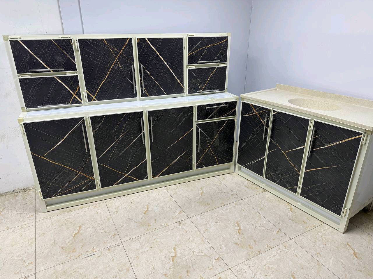 معمل ومعرض النعيمي للكاونترات الالمنيوم

كاونتر قياس مترين مع سنك متر و20 (داخل وظهر بليت صفر ماكو )
السعر 350 الف 

التوصيل✈️✈️✈️ الجميع محافضات العراق الاحجز والاستفسار راسلو الصفحه