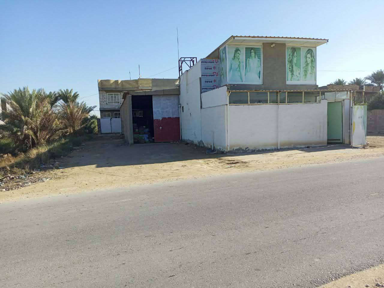 بيت للبيع طابقين الاول كامل والارضي بعده مع كراج وصالون نسائي وعلوه غذائية المساحة الكليه 750مترر
مكان بابل على الجدول قرب السادة الزركان قريب ع الحجام السعر خاص باقي تفاصيل اتصل على الرقم *********** .......***********
