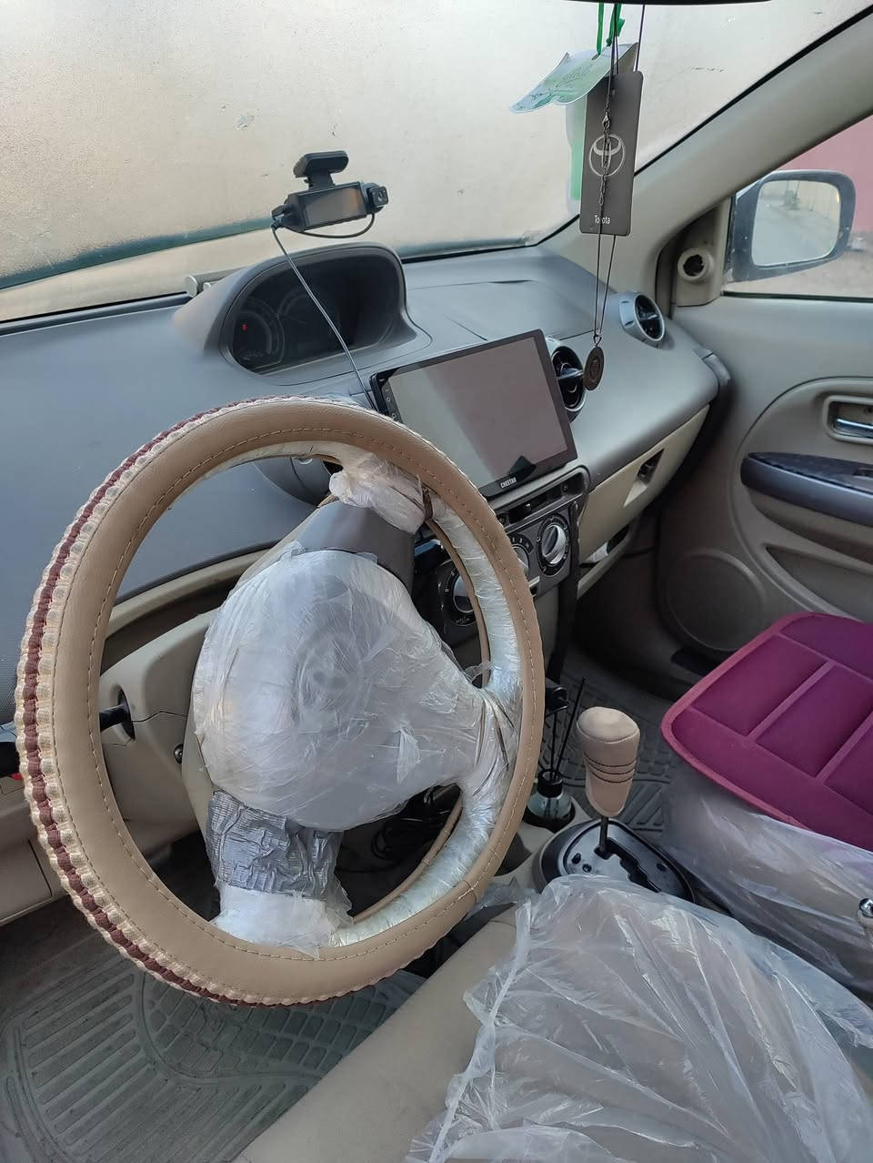 یارس صیني2011
تەحویل وەکالە بشەرت سعر42
500دولار غرامە یل سەر گێر محەرک دەرەجە ئێک 
حیزام سبغ سینک تازە بەدل کریە عنوان دهوک 
***********
