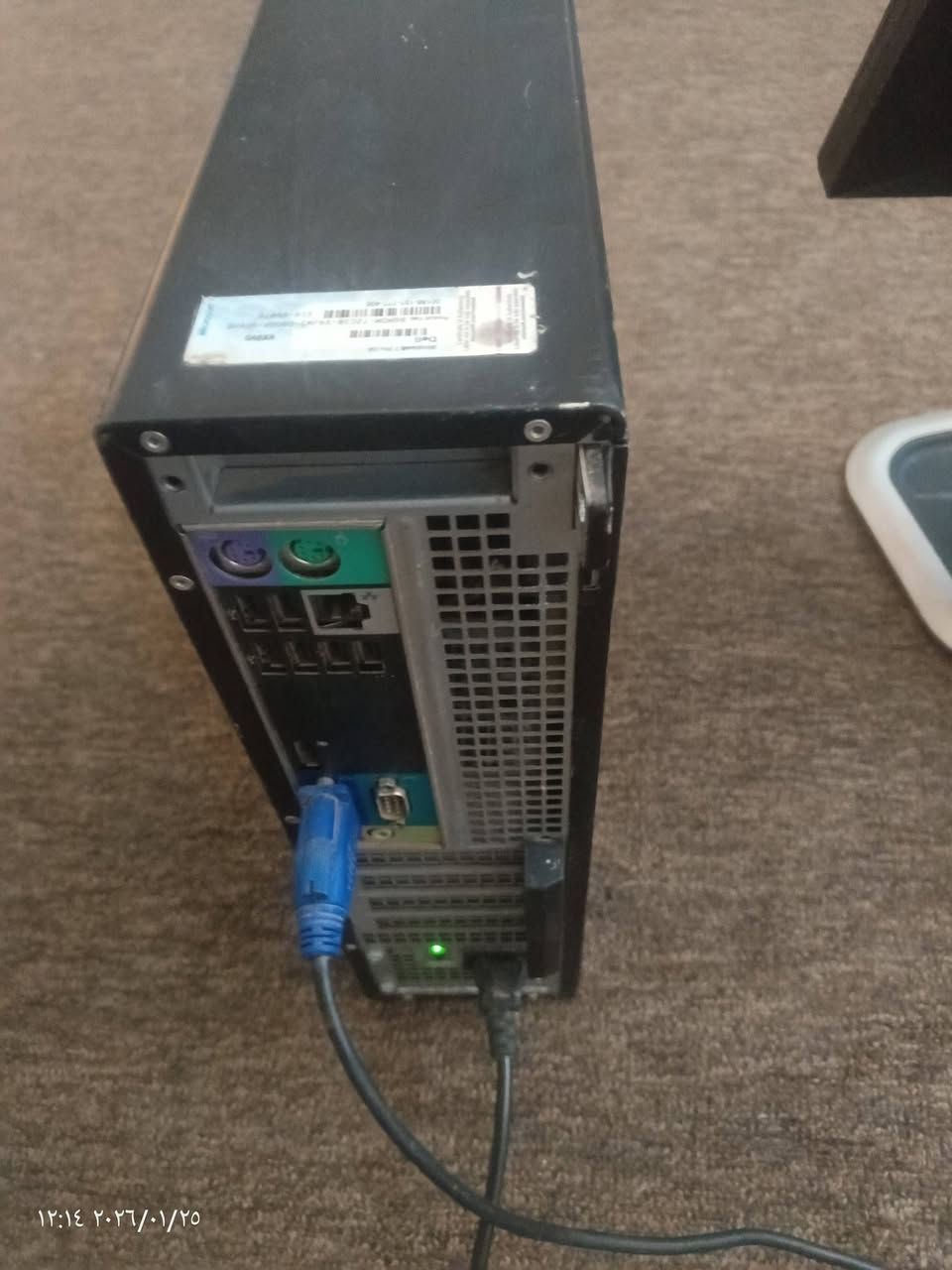 سلام عليكم عيني هاي الحاسبه كدامكم نقصهة فقط كيبورد وماوس للبيع ب150قفل تواصل *********** ماموجود عل مازنجر مكاني بغداد.
