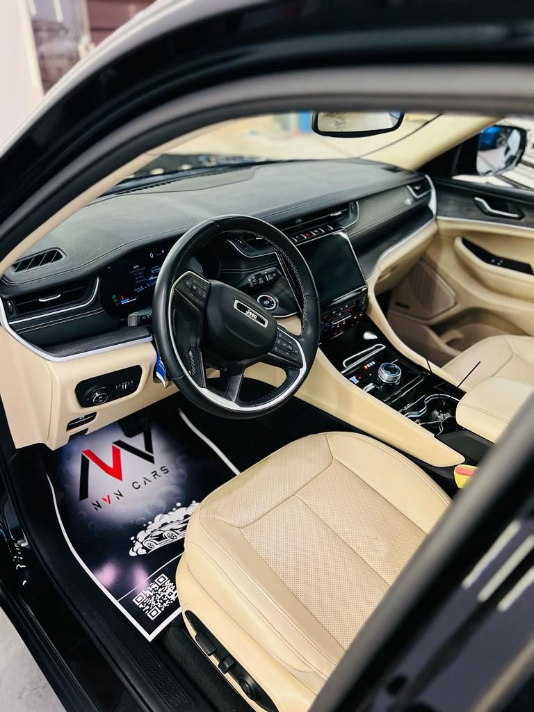 من رخصه الادمن للبيع السياره خليجيه جديده جدا مكفوله كفاله عامه ماشيه 33 جيب لمتد موديل 21 خليجيه وكاله هارلم فول مواصفات تقريبا رادار امامي نقاط عمياد تدفئه تبريد كشنات اماميه وتدفئه كشنات خلفيه الرقم الجديد 
السعر 34 وبيها مجال بسيط للشراي مكاني بغداد ***********
