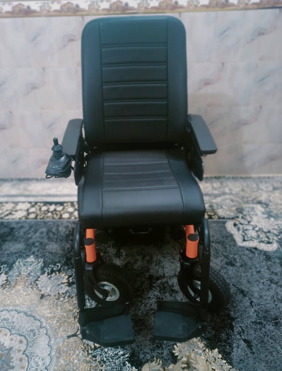 كرسي متحرك للبيع.. السعر: 750
العنوان: ذي قار.. النصر
رقم واتساب: ***********
السعر: 750
