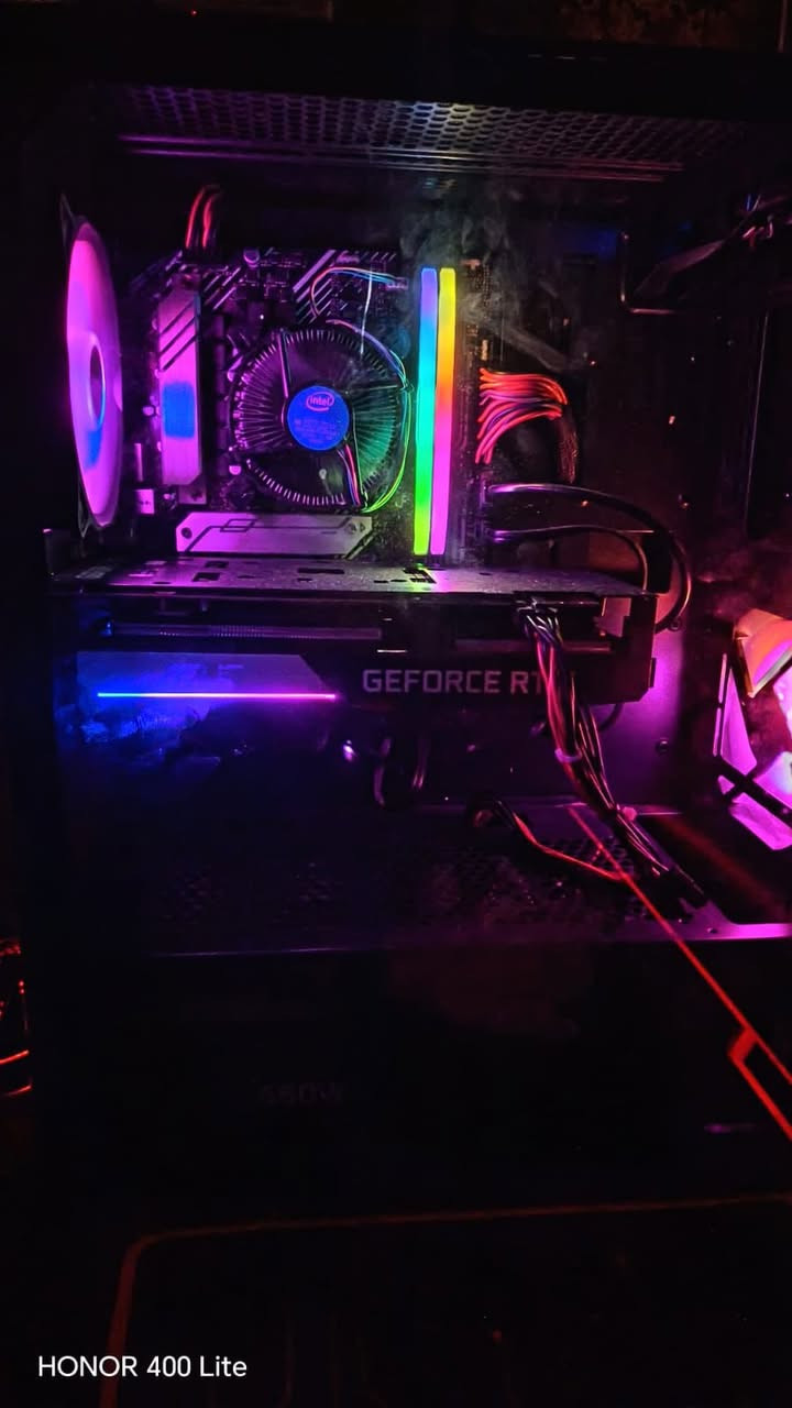 Gpu:  geforce RTX 3060 TI 8 giga vram . 
Cpu: Intel i5 10400F . 
Ram: 16 giga ddr4 3200 Lexar 
motherboard : Asus H510-A . 
Storage:Hdd 1tb .Ssd 128GB . 
Power supply : Thermaltake litepower 650W 
. Case Gamedias 2 Rgb fans.cooler: Air cooler

السعر 800 الف 

***********
مكاني واسط الكوت توصيل موجود
