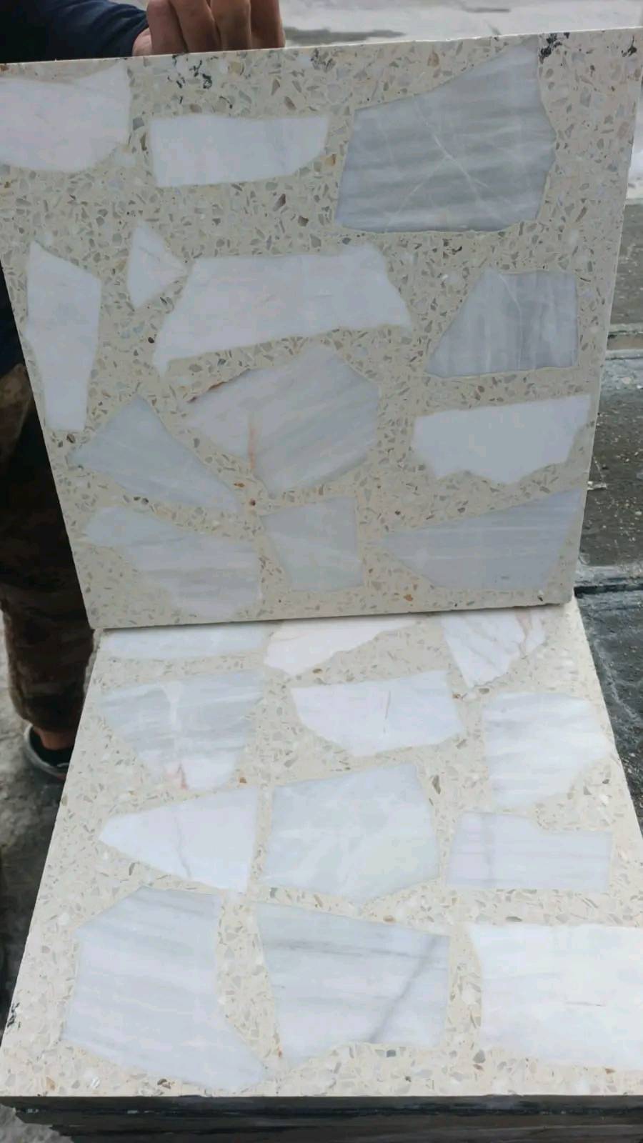 ​🌙 [معمل الماس ] يهنئكم بحلول شهر رمضان المبارك 🌙
​بيتك محتاج ترتيب قبل العيد؟ حديقتك وسقفك يستاهلون الأفضل! 🏠✨
​لأننا نعرف أن "البيت هو الراحة"، جهزنا لكم أجود أنواع الشتايكر والمقرنص وبقية مستلزمات البناء والديكور الخارجي بأسعار المصنع وبأعلى المواصفات.
​💎 قائمة منتجاتنا (جودة وتحدي):
​✅ شتايكر السطح: قياسات (80×80) و (60×40) - عزل وقوة ومتانة.
​✅ الأناقة السداسية: شتايكر ملون سداسي يغير شكل الحديقة.
​✅ المقرنص والرصيف: أشكال وألوان تناسب ذوقك.
​✅ الكاشي والموزاييك: تشكيلة واسعة من المرمر والكاشي الفاخر.
​✅ لمسات الحديقة: مصاطب مريحة، سنادين مودرن، و "لاين" حدائق مميز.
​✅ الأساسيات: بلوك وسواقي بكل القياسات.
​🔥 عرض "خير رمضان" الخاص 🔥
​بمناسبة الشهر الفضيل، نعلن عن عرضنا الخاص لكل الحجوزات خلال شهر رمضان:
​ على طلبيات المقرنص والشتايكر.
🎁 
​📍 العنوان: بغداد - الكماليه
​[معملنا.. حيث تجتمع الجودة مع الأمانة]