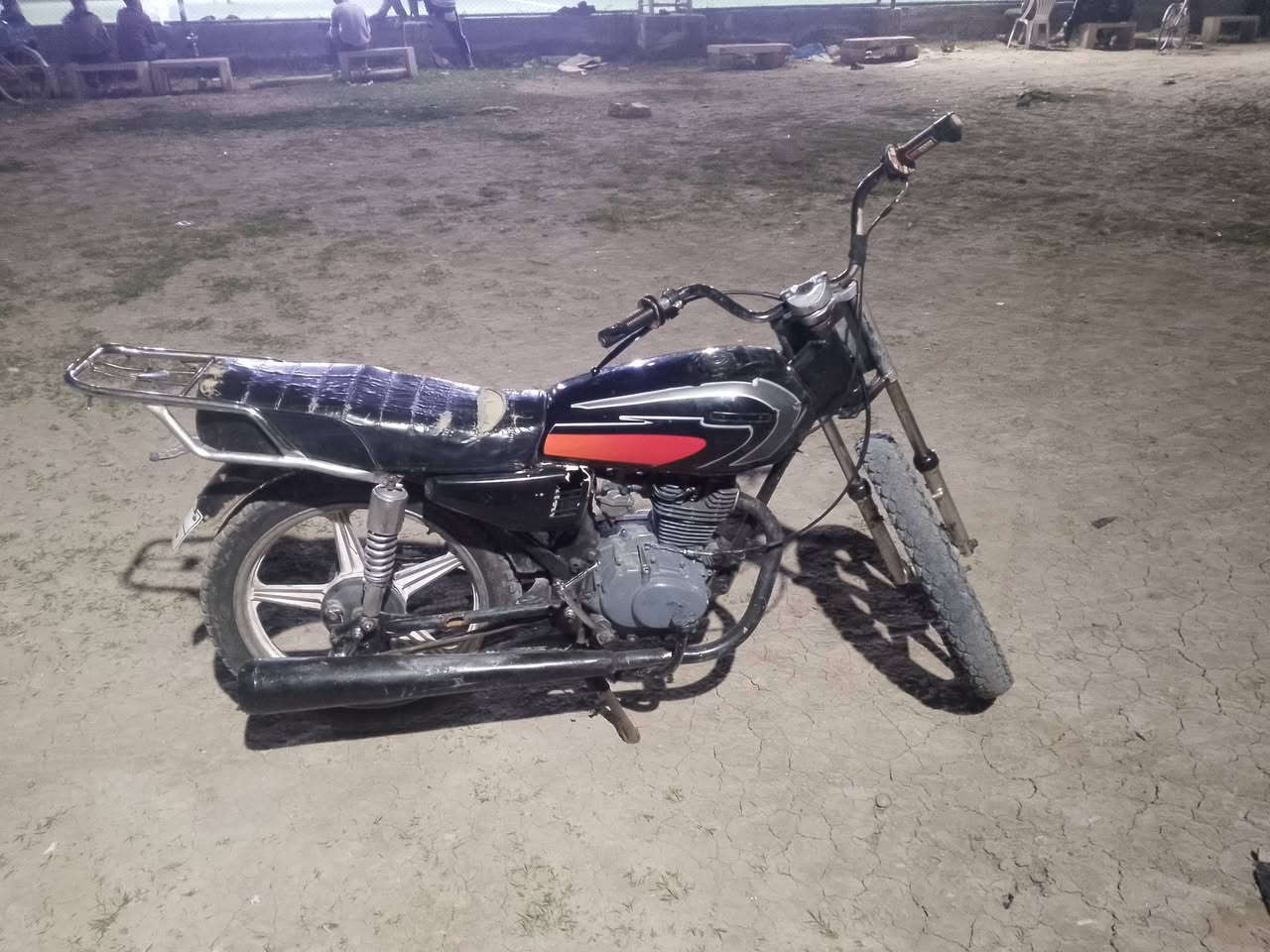 دراجه نامه برو السعر ٢٠٠ و بيهه مجال حك جيه


**إذا كنت صاحب هذا الإعلان وتريد حذفه لأي سبب، رجاءا أرسل رسالة إلى الدعم الفني**