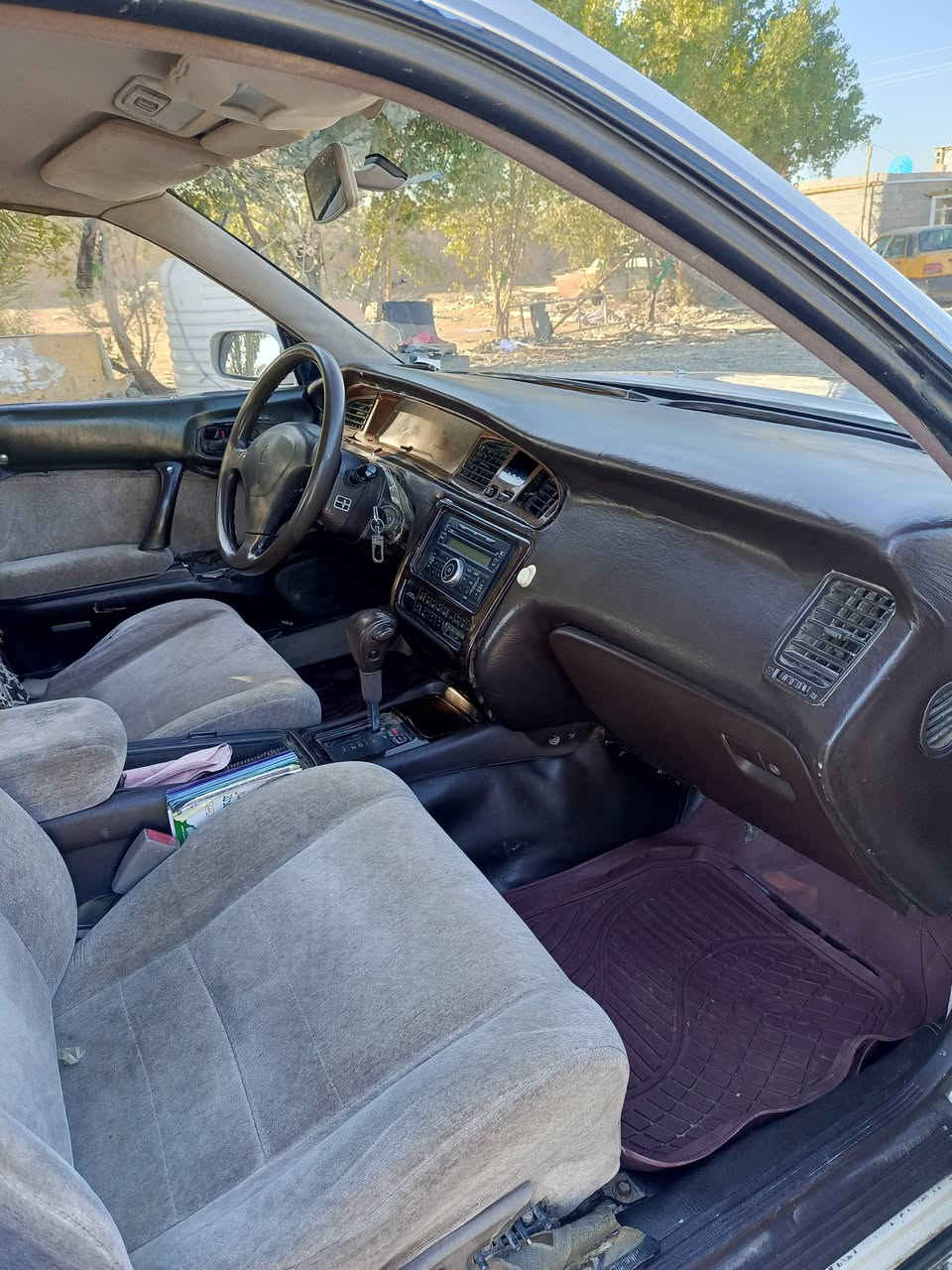 السلام عليكم ورحمة الله وبركاته 
للبيع 
بطة قطعة واحدة موديل 1992 بأسم ابني 
مكفولة التحويل ونقل الجثة ومن الكص.  
مكان  محافظة واسط الدجيلي والوافدين 
معروضة للبيع بسعر 52 ورقة وبيها مجال 
للاستفسار الاتصال على ***********
بالتوفيق للجميع
