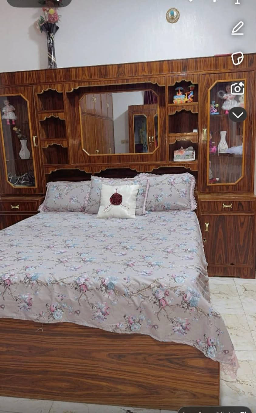 السلام عليكم
متاح غرفة أخشاب أحطاطة طابقين شغل درجة أولى 
رقم الهاتف ***********
