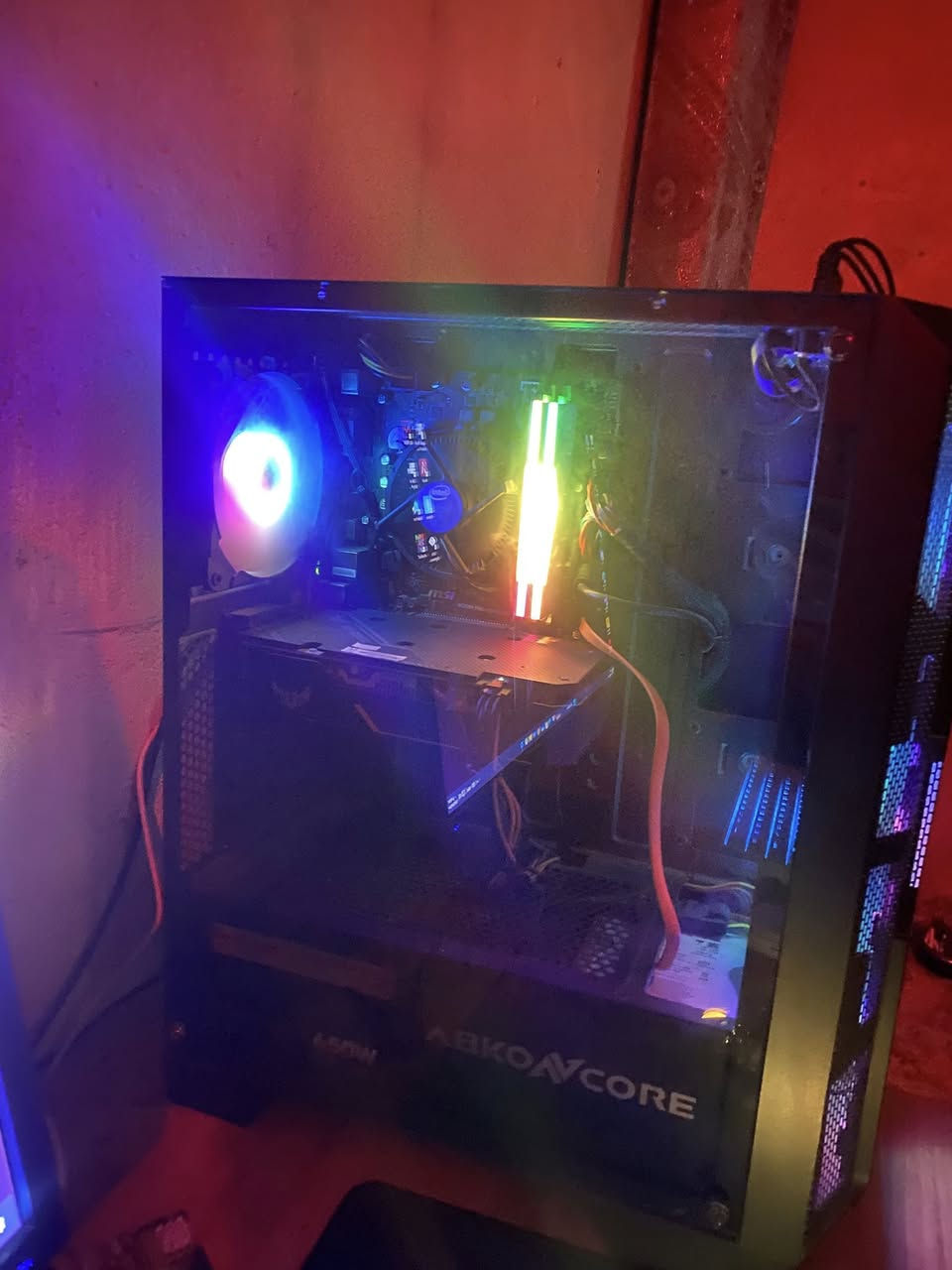 سلام عليكم تجميعة كاملة وملحقاتها كاملة
المعالج i5 9400F
الرامات 16 GB ماركة سرعة 2667
كارت الشاشة NVIDIA Geforce GTX 1650 Super
Storage ssd 225 hdd 1T  وثنين هارداات خارجية 152Gb /160 GB 
Windows 11 pro  
كيبورد DK61SE ميكانيكي 
ماوسات عدد ثنين red dragon 7100 dbi
والثاني وزن خفيف للالعاب والشوتر ماركة 
ويا دركسون سباقات هديه 
جوستك بلي 5 
شاشة samsung 
السعر 850 وبيها مجال بسيط


**إذا كنت صاحب هذا الإعلان وتريد حذفه لأي سبب، رجاءا أرسل رسالة إلى الدعم الفني**