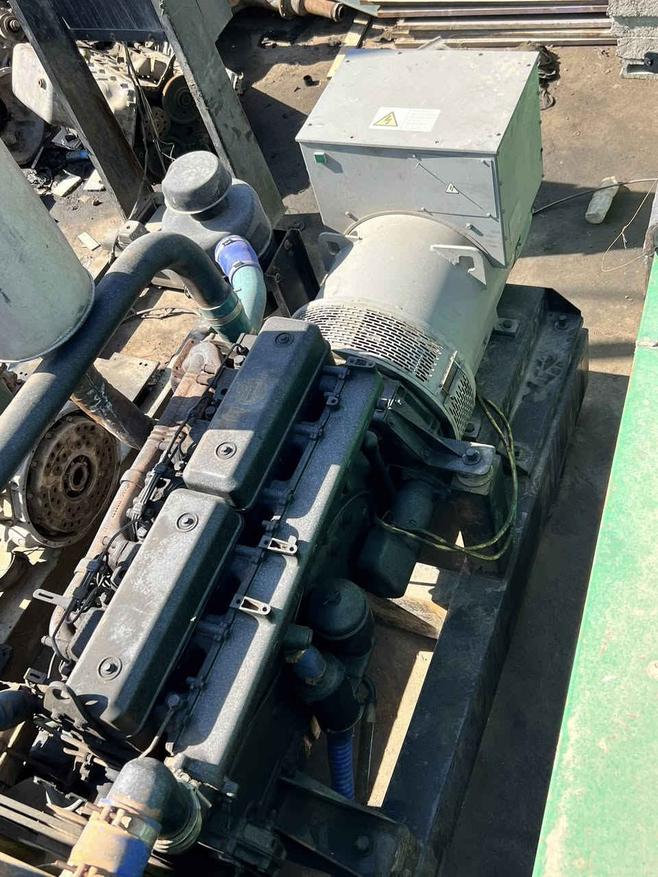 اسكانيا ١١٣ بم ٨٨ بشرط لا بخار لا تنقيص استندر
٢٥٠ كيفي كامل ع حمل
سعره ٨٠ بي مجال


**إذا كنت صاحب هذا الإعلان وتريد حذفه لأي سبب، رجاءا أرسل رسالة إلى الدعم الفني**